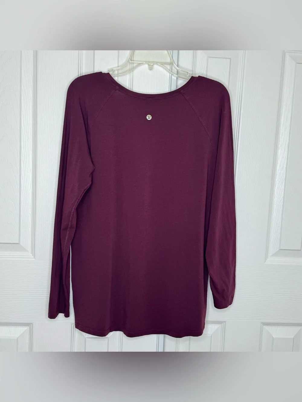 Lululemon Emerald Long Sleeve Lunar New Year Size 8